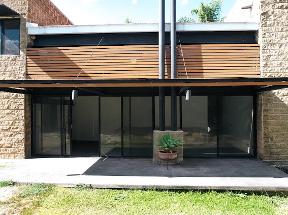 Casa con un estilo industrial único en Zapopan